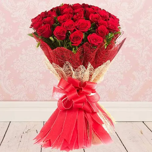 Remarkable Bouquet of Red Roses