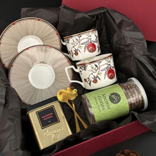 Sophisticated Sips  N  Delights Hamper