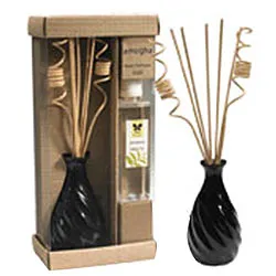 Impressive IRIS Reed Diffuser Gift Hamper