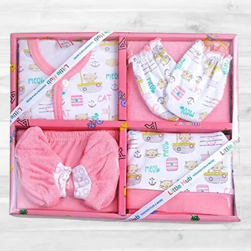 Outstanding Clothing Gift Set for Infants