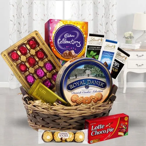 Remarkable Gourmet Basket