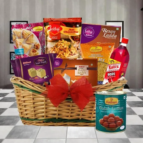 Brilliant Snacks Gift Basket