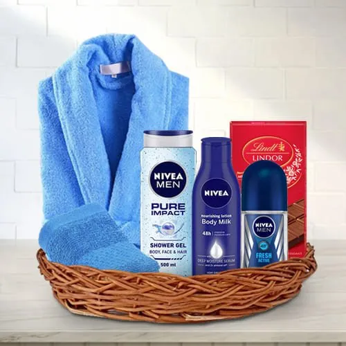 Adorable Mens Special Gift Basket