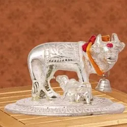 Auspicious Kamdhenu Cow N Calf Idol for Pooja Mandir