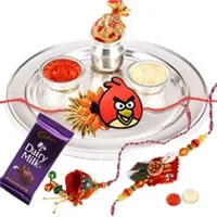 Enticing Rakhi Family Set