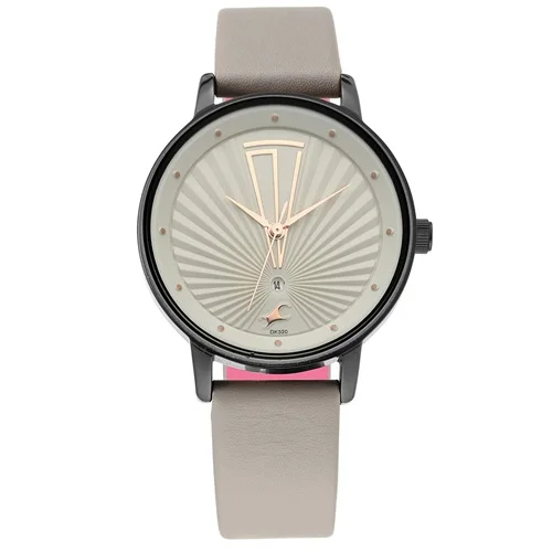 Elegant  Ruffles Leather Shop Womens Analog Watch
