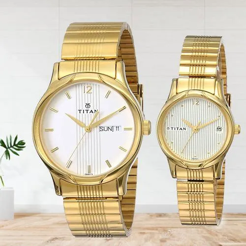 Mesmerizing Titan Bandhan Analog Champagne Dial Couple Watch